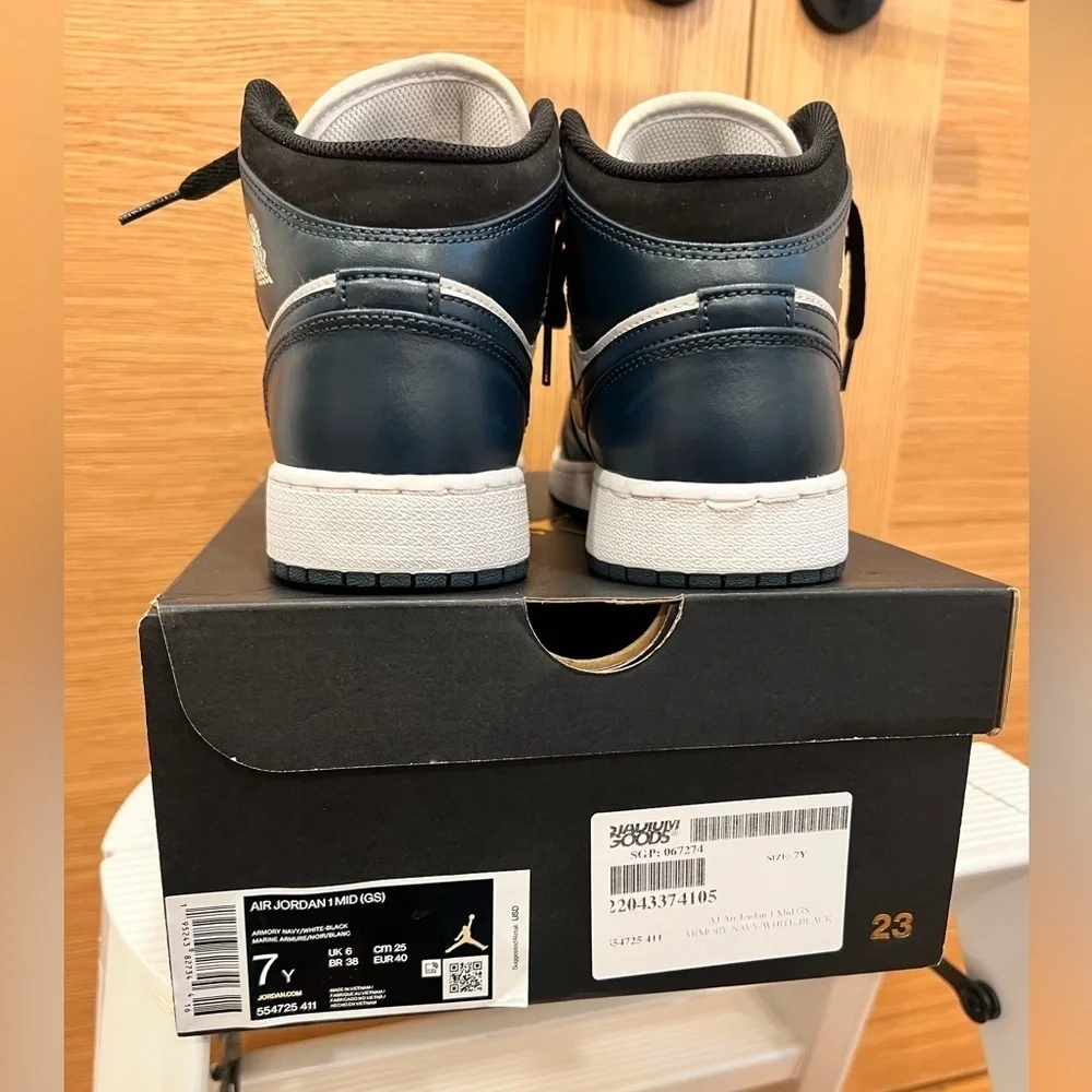 Nike Air Jordan 1 | Mid Sneakers | Armory Navy, White and Black | Size 7Y